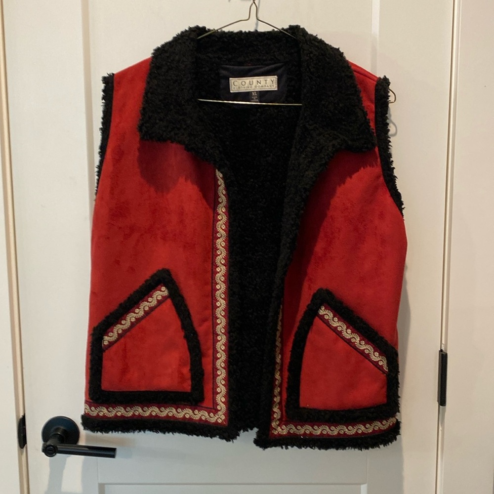 County Clothing Company Ladies Vest. Size XL. Black Fleece Lining.